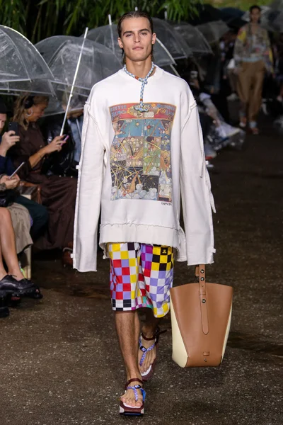 Look 38